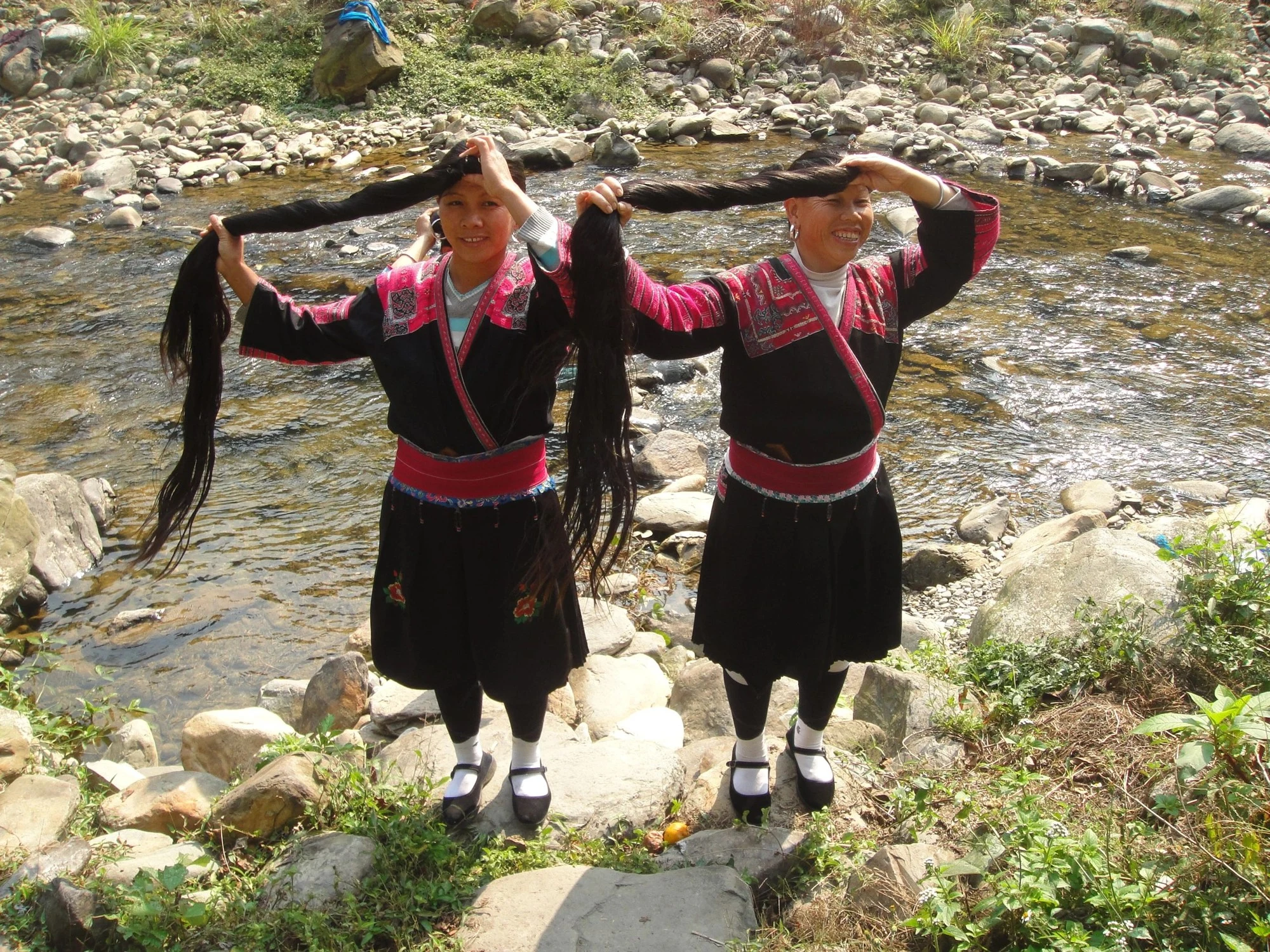 River Landscapes and Rice Terrace Walks in Guangxi — travel photographs