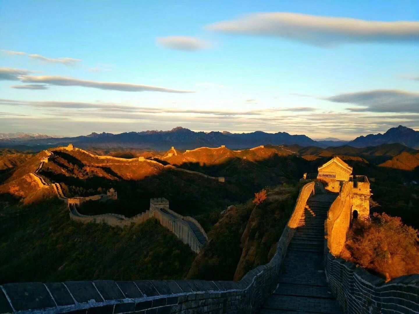 GS1: A Jinshanling Hike with a Gubeikou Sunset — travel photographs