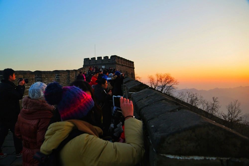 Walk the Great Wall in the Golden Hours — travel photographs