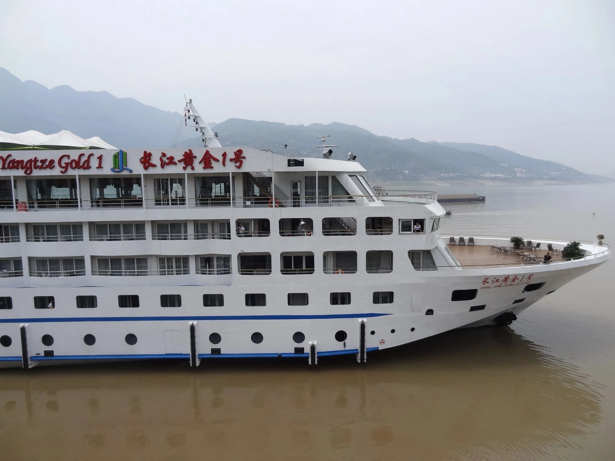Slow Down for the Yangtze’s Three Gorges — travel photographs