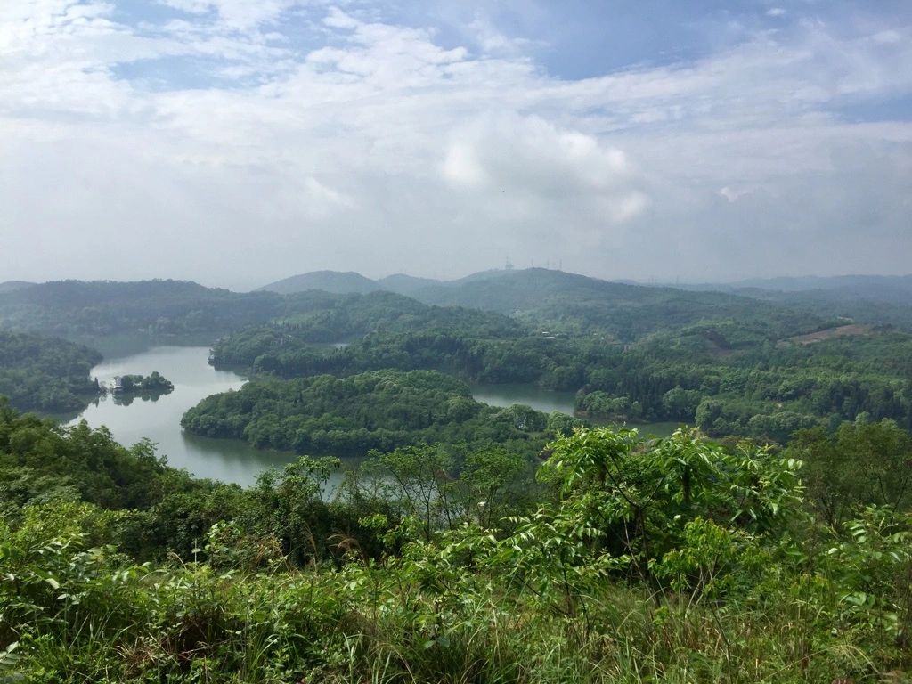 Explore Sichuan by Bicycle — travel photographs