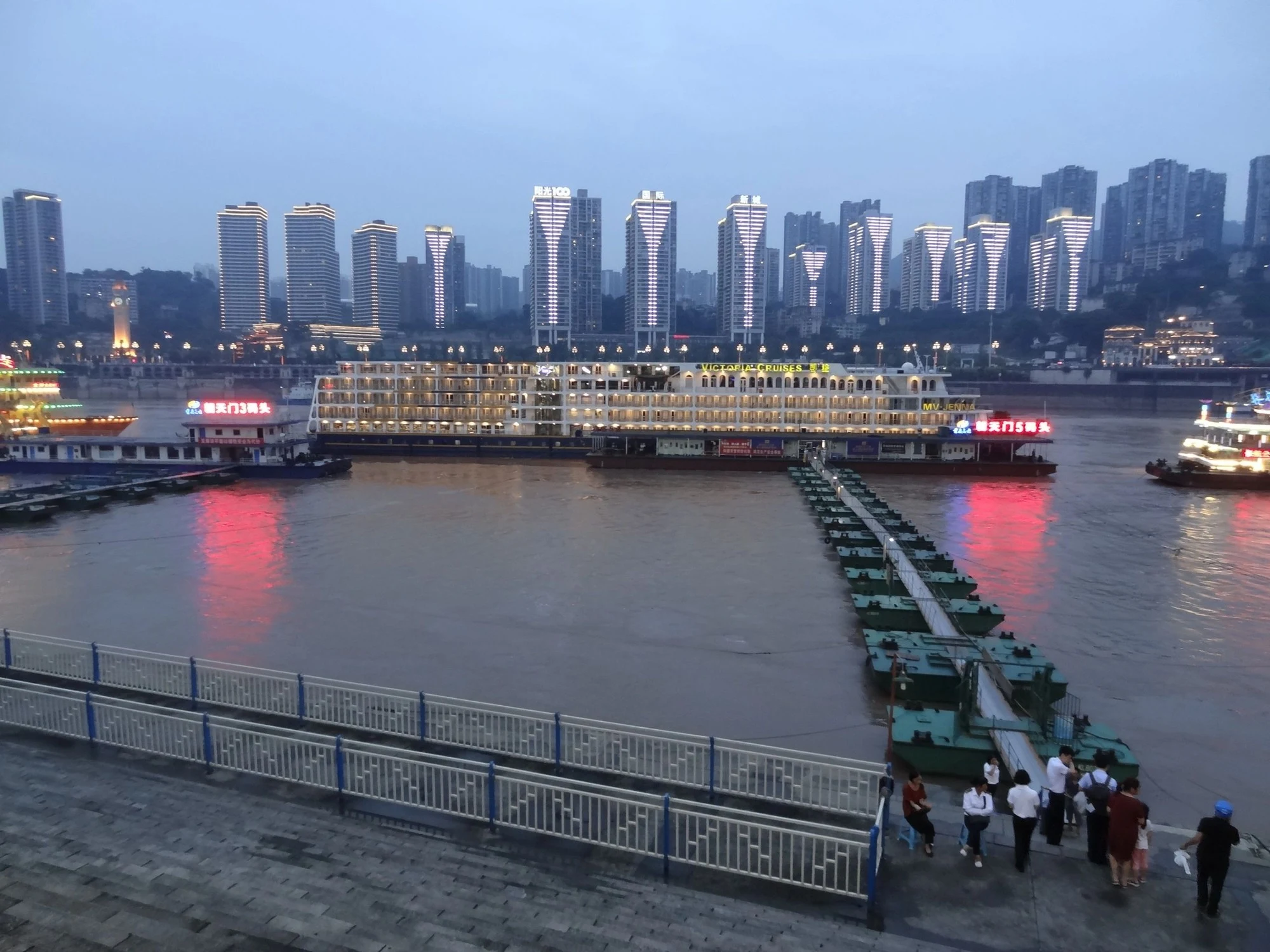 Aboard Victoria Jenna on the Yangtze River — travel photographs