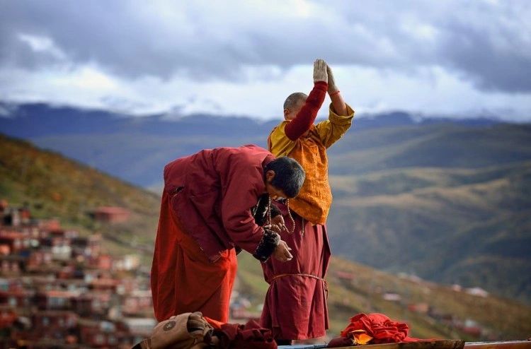 Discover Tibet’s Heritage and Himalayan Landscapes — travel photographs