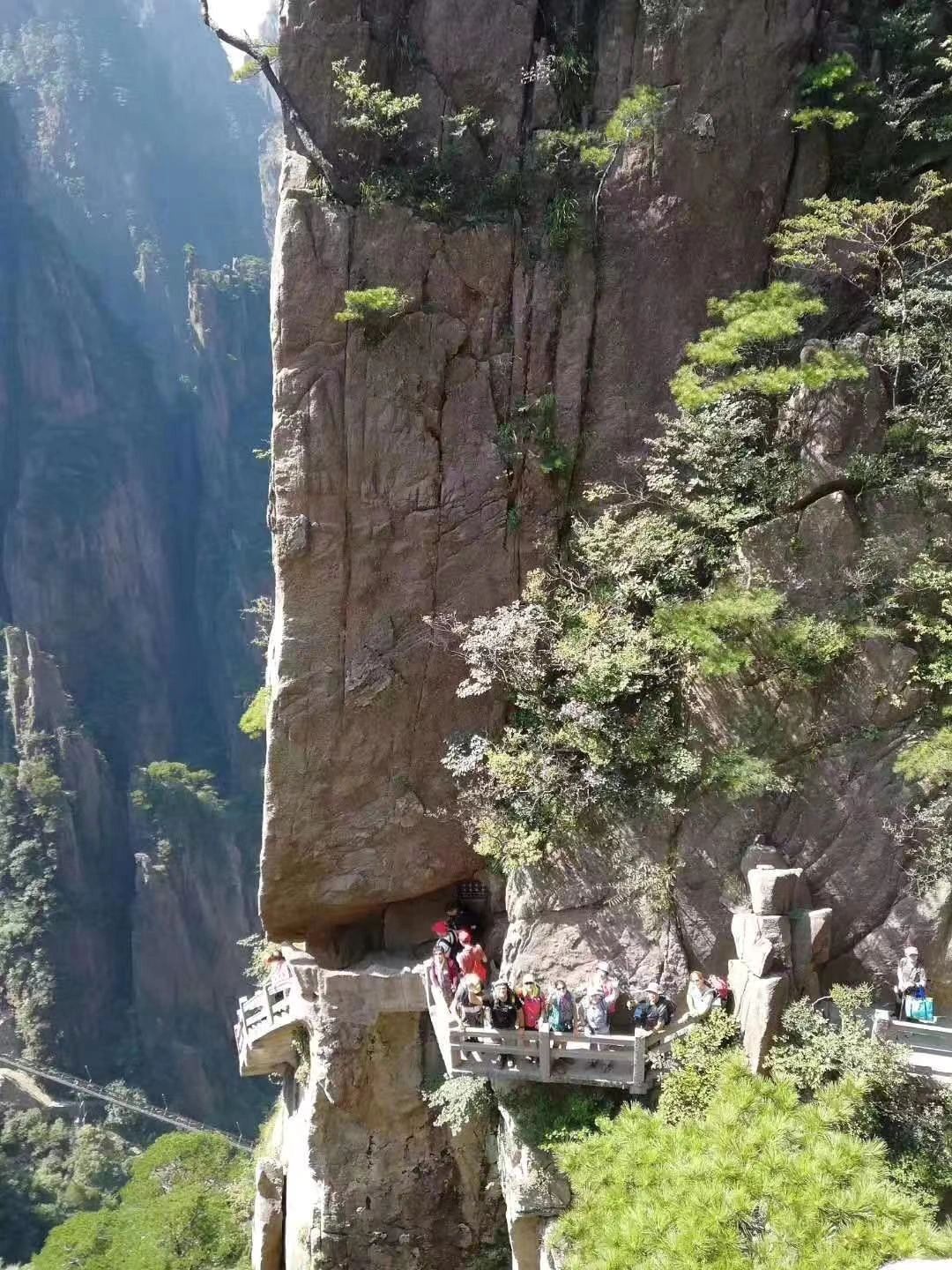 Mountain Trails and Historic Villages at Huangshan — travel photographs