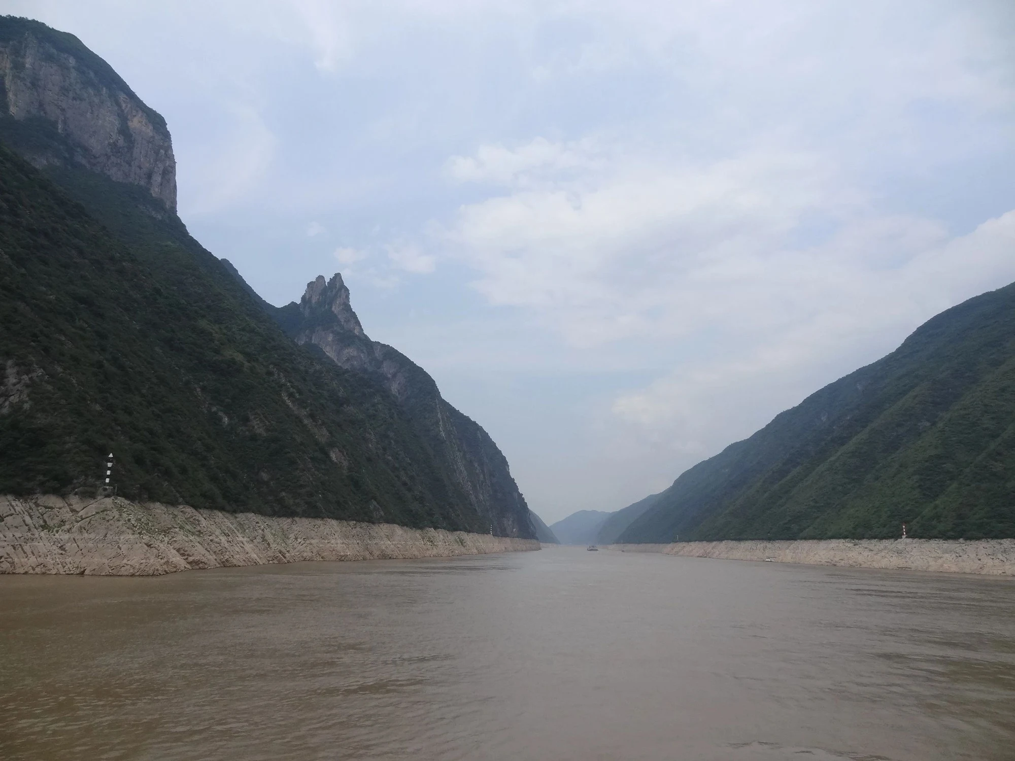 Slow Down for the Yangtze’s Three Gorges — travel photographs